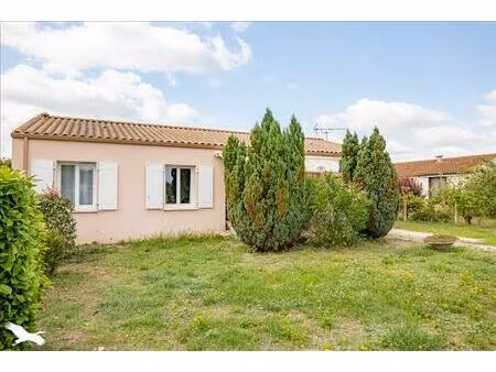 vente maison 4 pièces 81 m² prignac (17160)