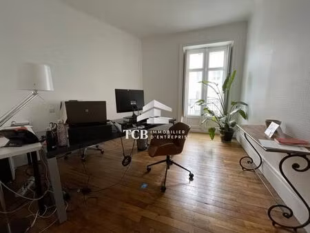 bureau de prestige de 143 m2 en location - nantes  france