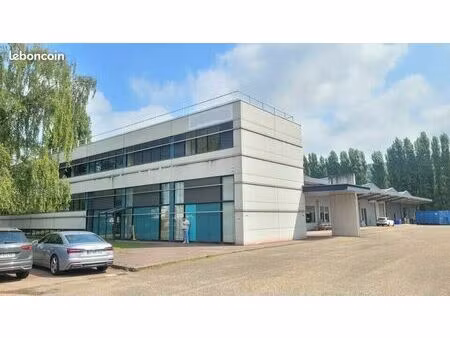 local d'activité 4 200 m²