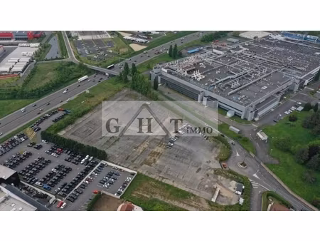 exclusivite terrain emplacement n°1 autoroute a6 16 000 m² a louer