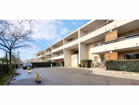 vente appartement 1 pièces la crau 83260 - 129600 € - surface privée