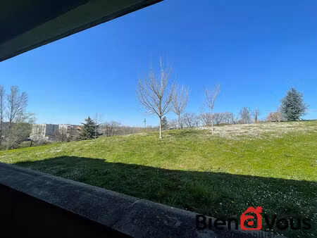 appartement t2 avec terrasse et parking couvert