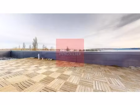 coignieres (78) - immeuble independant entrepot/bureaux a louer 910 m²