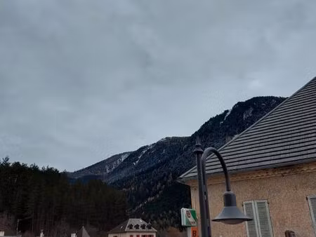 vente appartement 5 pièces 83 m² saint-jean-saint-nicolas (05260)