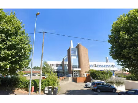 location bureau 416 m² à auxerre (89000)