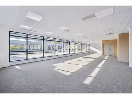 location bureau bagneux 1 484 m²