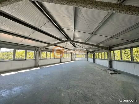 bureaux 225 m²