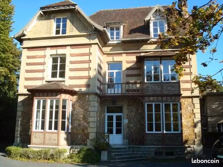 bureaux à louer gare de chantilly