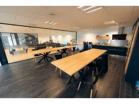 location bureau 800 m² à guipavas (29490)