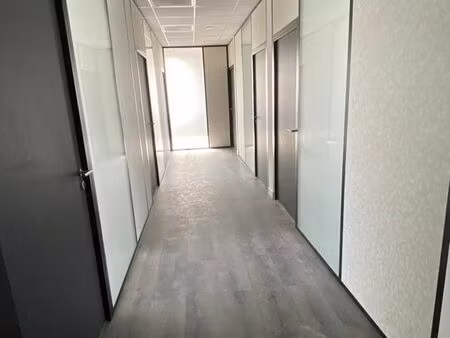 bureaux rénovés et climatisés de 22m²