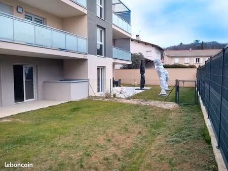 bureaux 69 m² les roches de condrieu