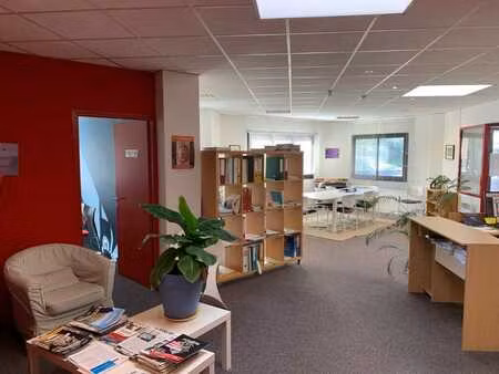 location bureau 120 m² à quimper (29000)