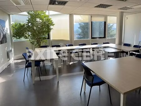 location bureau seynod 427 m²