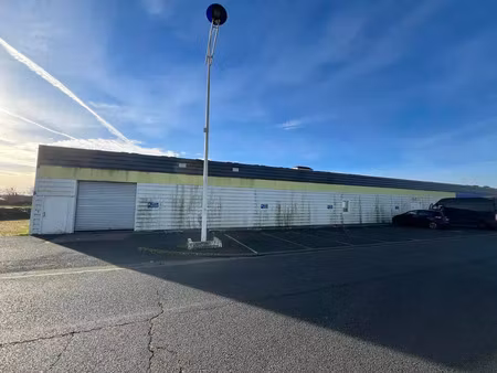 location commerce 325 m² à chambray-lès-tours (37170)