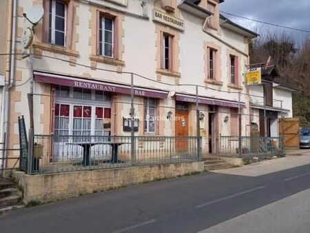 vente  ou credit vente  location vente  d un immeuble avec bar restaurant