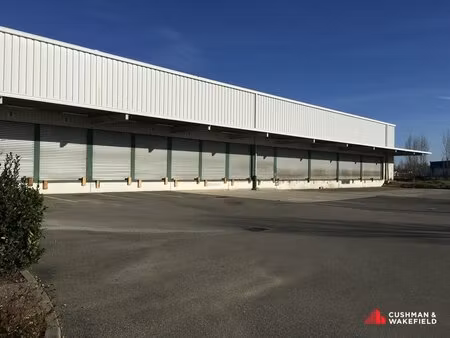 entrepot / messagerie à louer