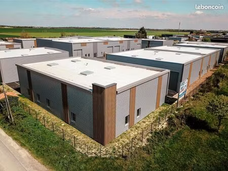 local industriel 290 m²