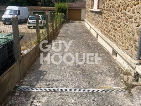 proche gare de juvisy : deux places de parking dans le val d'athis mons - opportunité d'in