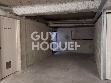 location garage 13 m² à décines-charpieu (69150)