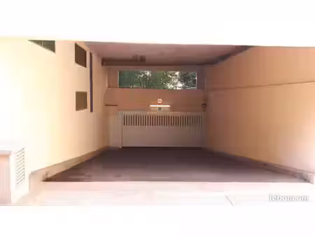 parking securisé au kremlin-bicêtre