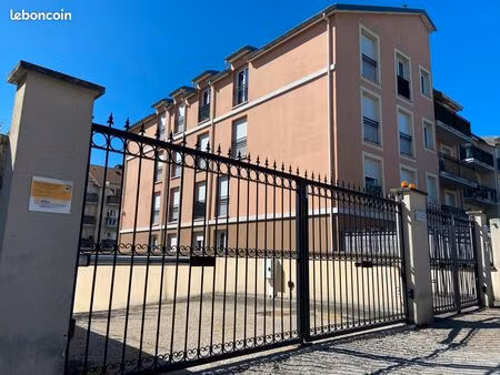 place de parking en sous sol - pontault combault