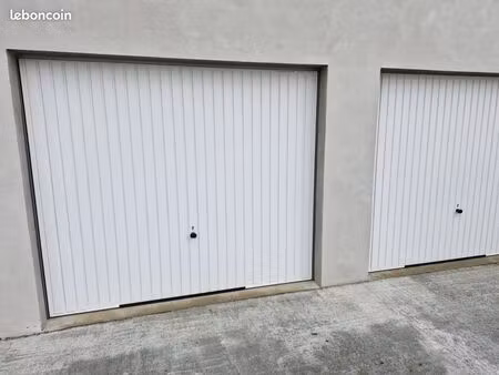 box de stockage garde meuble