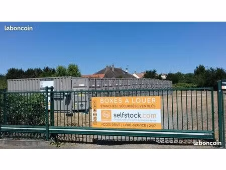 box de stockage 100% plain-pied laval - garde-meubles sécurisé  accès 24/7  prix discount