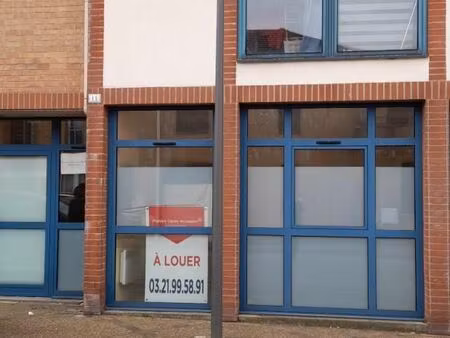 local commercial 60 m²