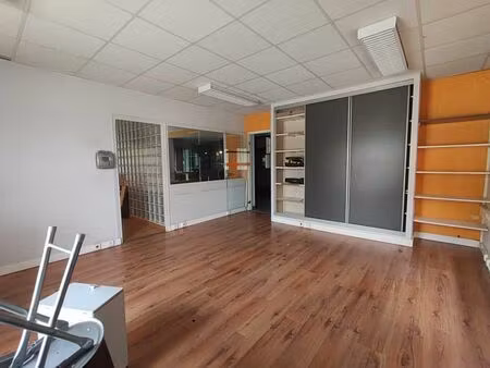 vente local d'activités brie 5 595 m²