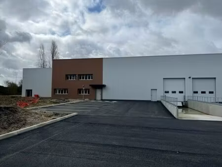 location local commercial