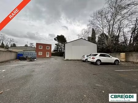 location local d'activités chateaurenard 850 m²