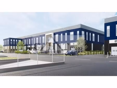 location local commercial