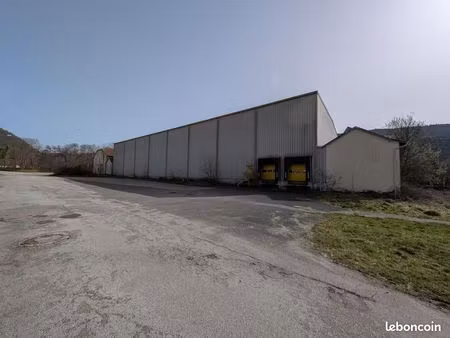 local commercial 7 156 m²