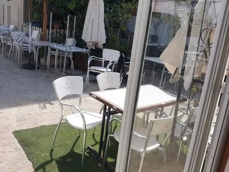 local commercial avec son restaurant