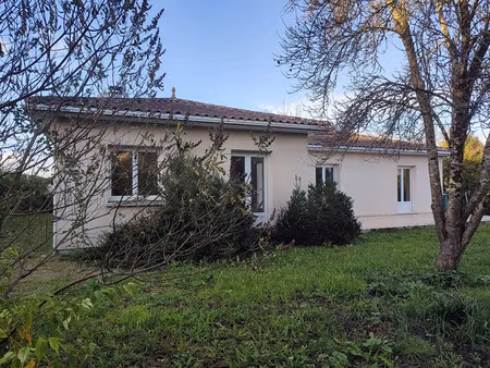 vente maison 5 pièces 109m2 eyrans 33390 - 187000 € - surface privée