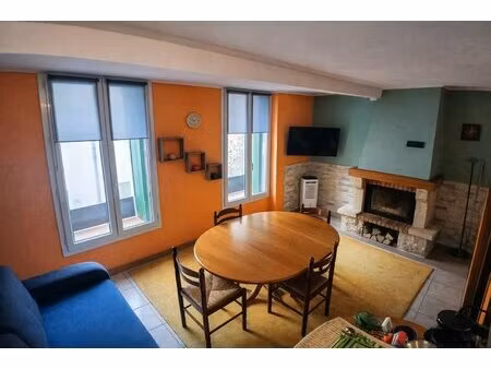 st paul de fenouillet (66220) – maison de ville au cœur du village idéalement situé entre 