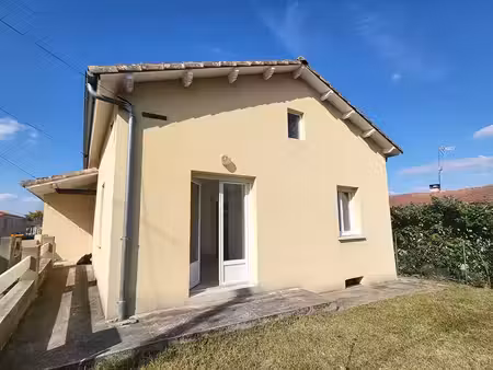 location maison montendre 17130 - - surface privée