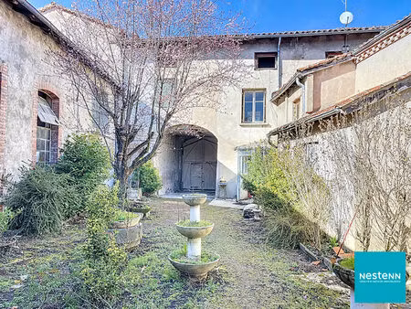 maison de village de 164 3 m2 habitables sur son terrain de 573 m2 avec cour intérieure et