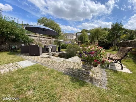 maison de ville en viager 6 pièces 216 m²