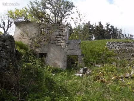 vends ancienne batisse avec terrain