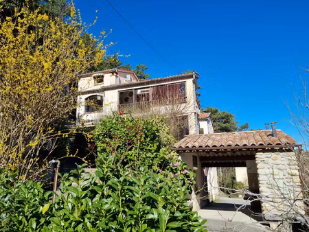 vente maison 10 pièces 227 m² sisteron (04200)