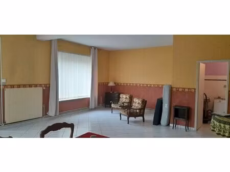 grande maison centre village sans terrain