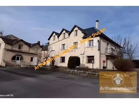 ensemble immobilier proche de la a75