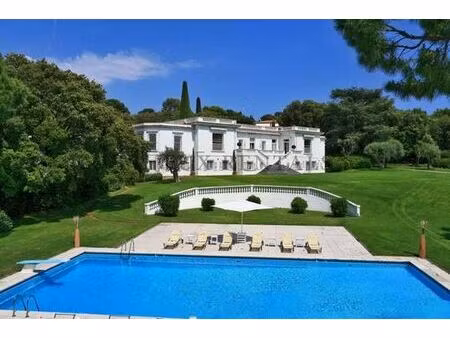 maison de 10 pièces de luxe en location à antibes  france