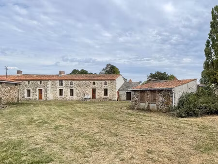 maison à vendre à genneton (79150) - deux-sèvres