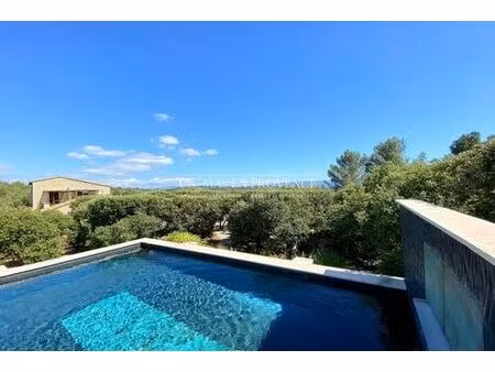 villa de luxe de 4 pièces en location gordes  provence-alpes-côte d'azur