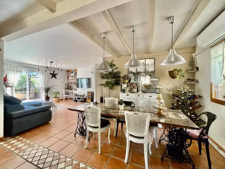 vente maison 5 pièces 100m2 la destrousse 13112 - 447500 € - surface privée