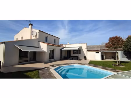vente maison 6 pièces 148m2 lagord 17140 - 669500 € - surface privée