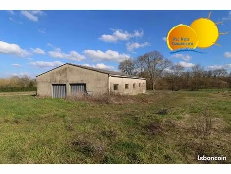 terrain 1 pièce 7900 m²