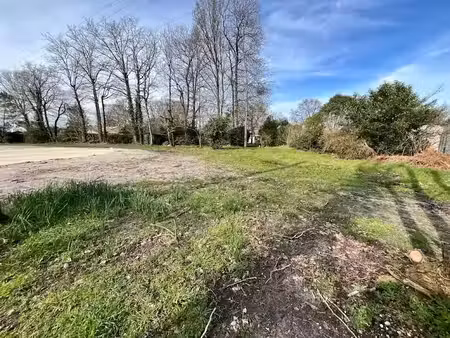vente terrain 629 m² à breuillet (17920)  169 600 €